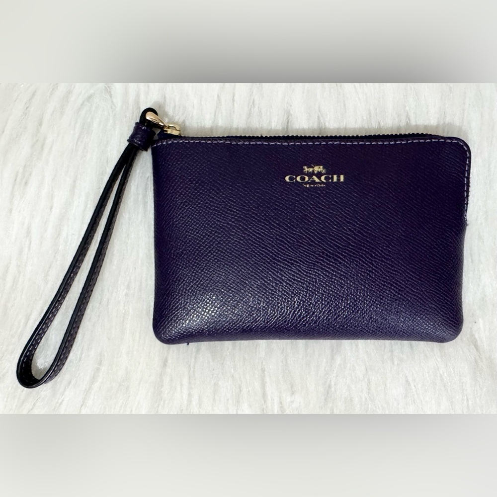 Coach Crossgrain Leather Wristlet Corner Zip Dark Purple NWT